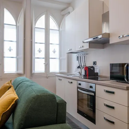 In The Centre Apartment *